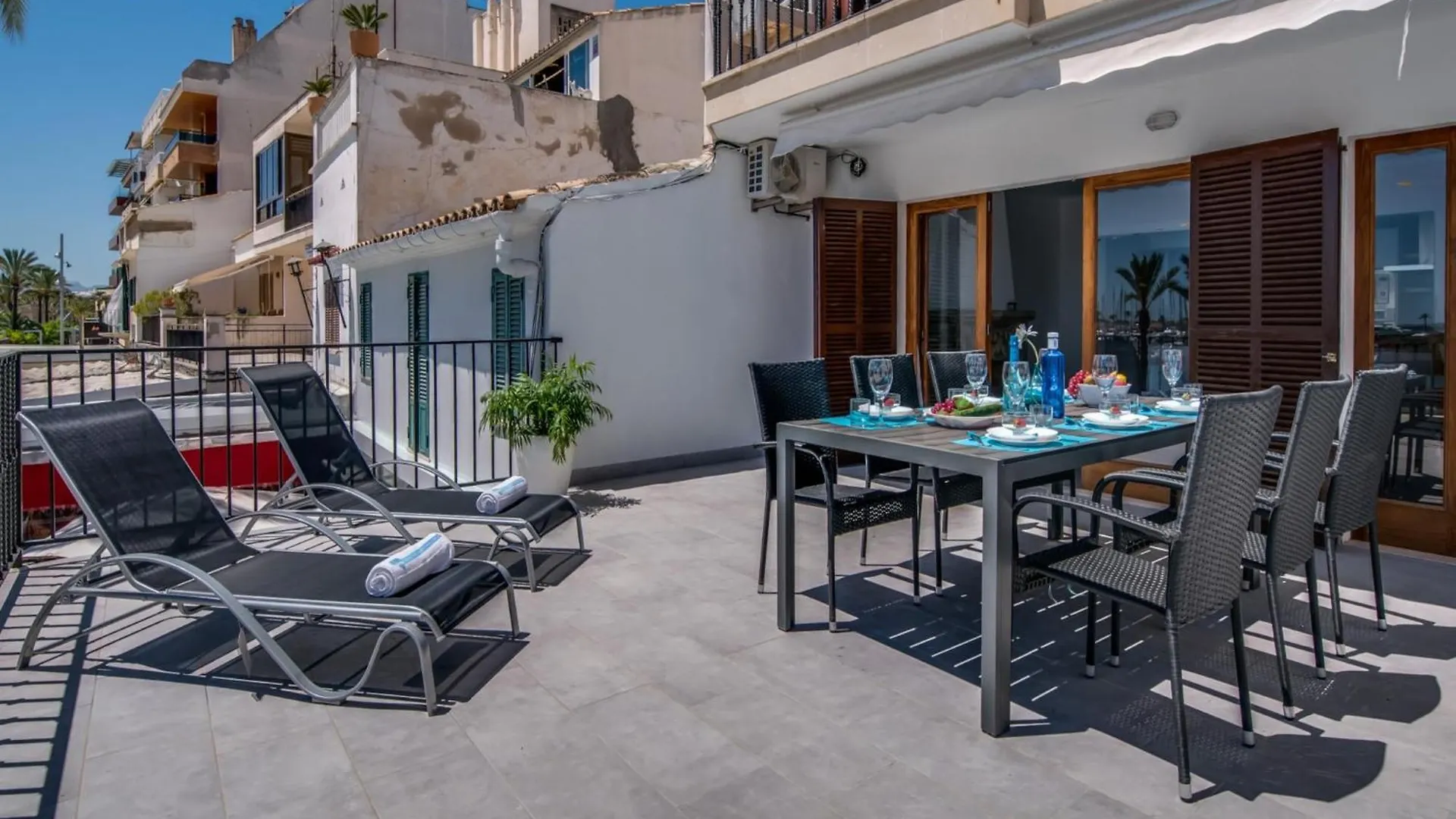 Seafront Apartment, 200M From Beach بورت ذالكوذيا شقة